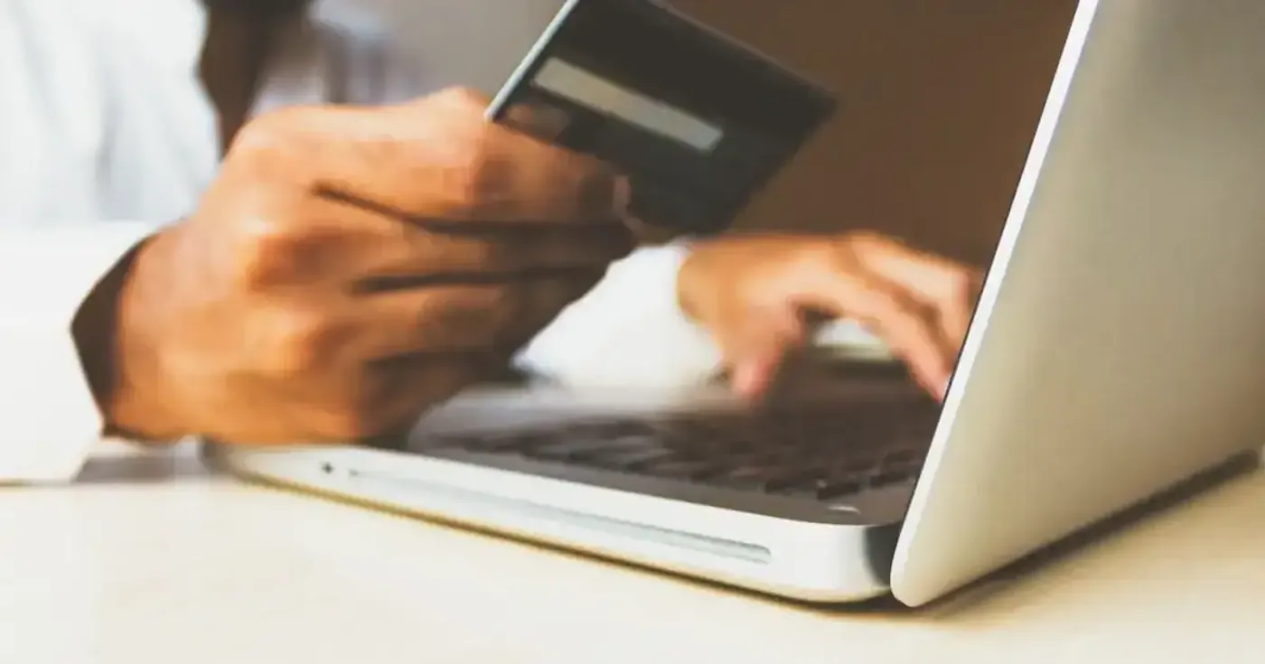 Cagnotte vs crowdfunding : la différence (juridique, fiscale)